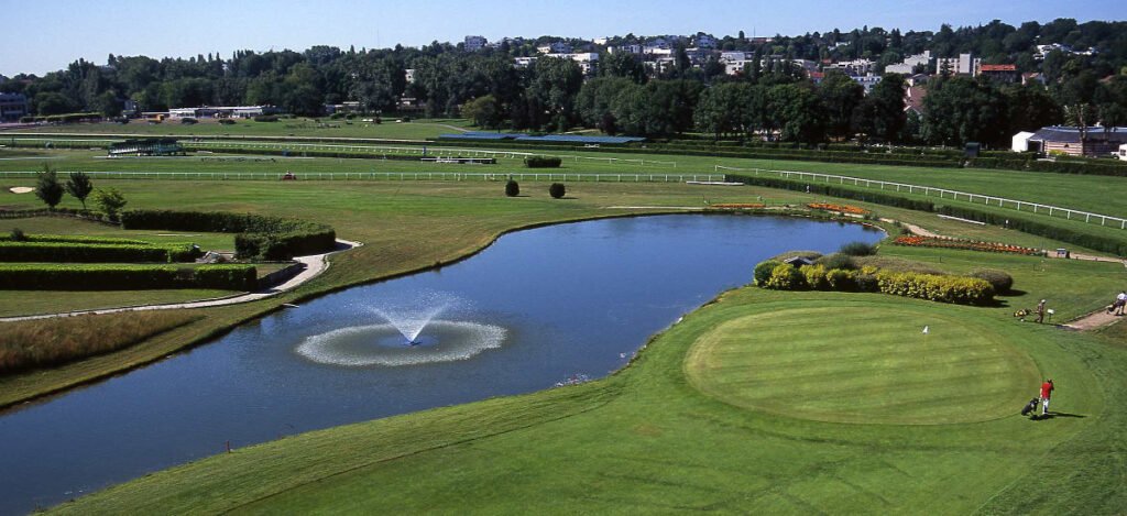 Top cheap public golf courses in Europe. Golf du Bois de Boulogne (Paris, France)